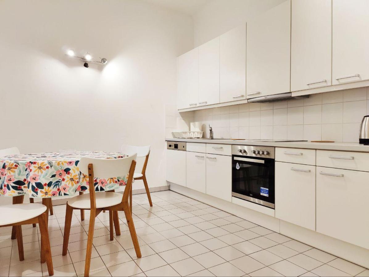וינה Central Mariahilfer Apartment 4 Min To The City Shopping Center And Schoenbrunn Palace מראה חיצוני תמונה