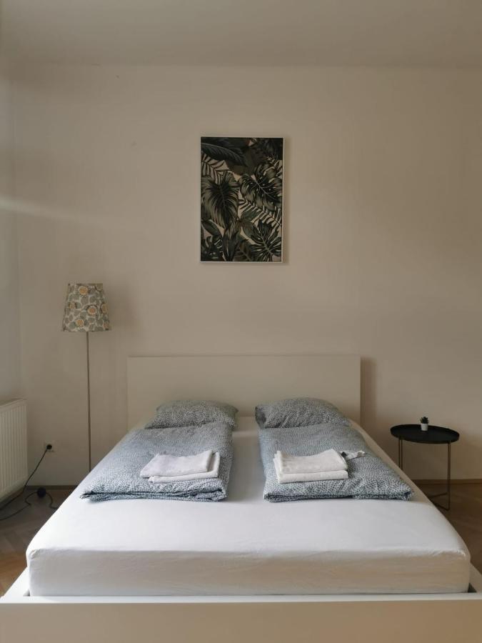 וינה Central Mariahilfer Apartment 4 Min To The City Shopping Center And Schoenbrunn Palace מראה חיצוני תמונה