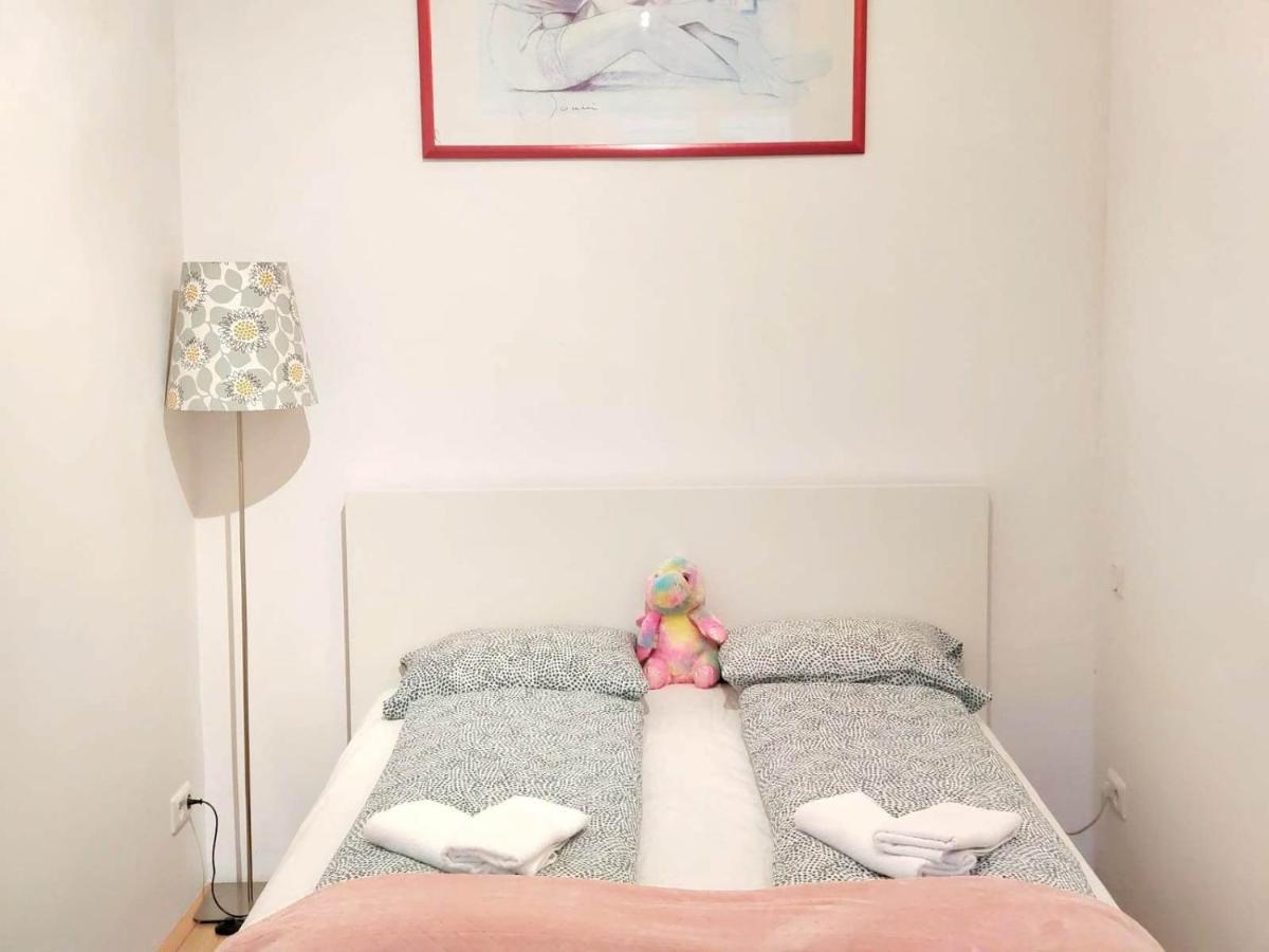וינה Central Mariahilfer Apartment 4 Min To The City Shopping Center And Schoenbrunn Palace מראה חיצוני תמונה