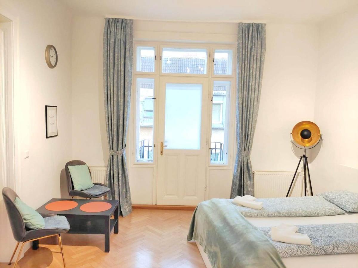 וינה Central Mariahilfer Apartment 4 Min To The City Shopping Center And Schoenbrunn Palace מראה חיצוני תמונה